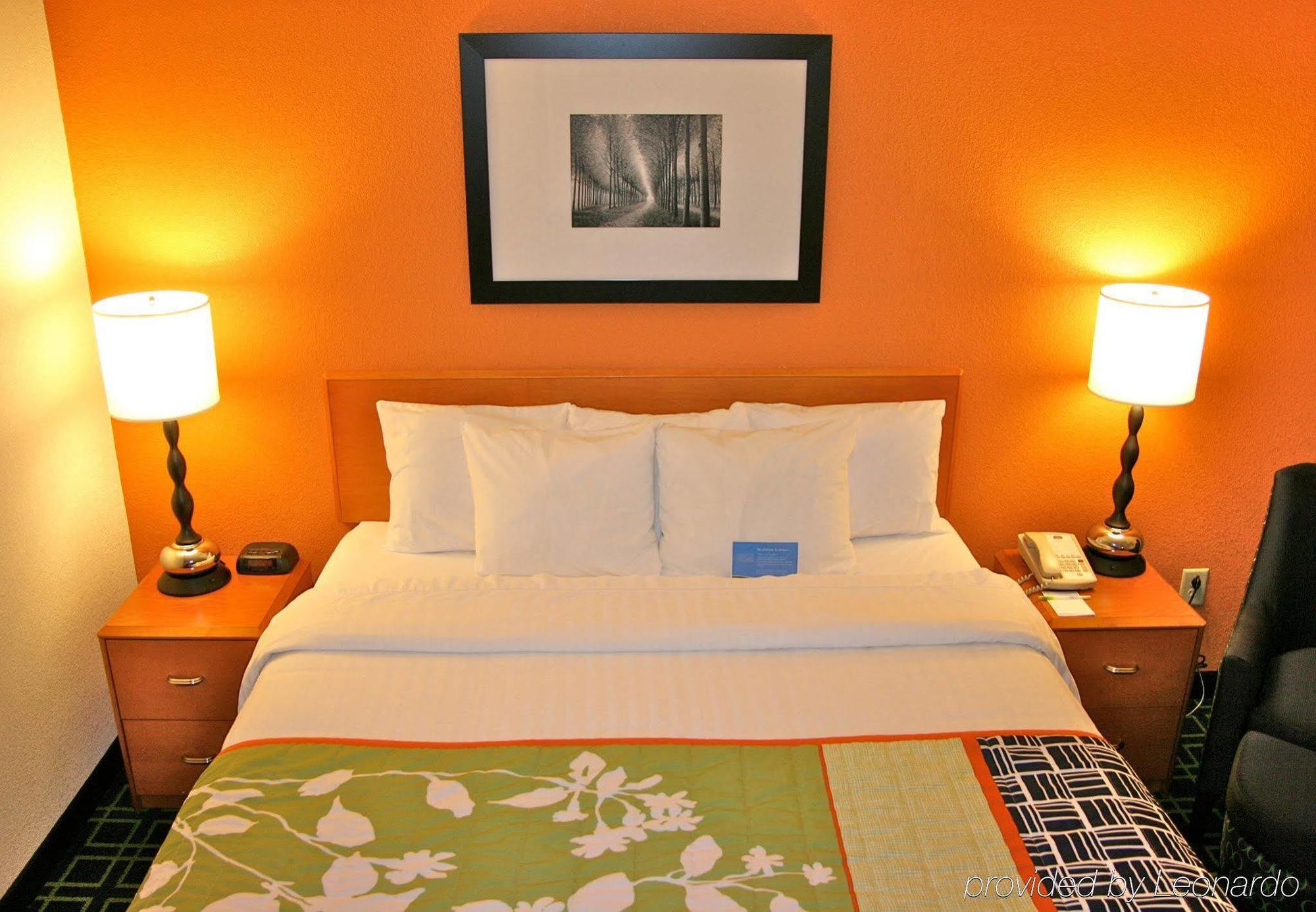 Fairfield By Marriott Youngstown/Austintown Room photo